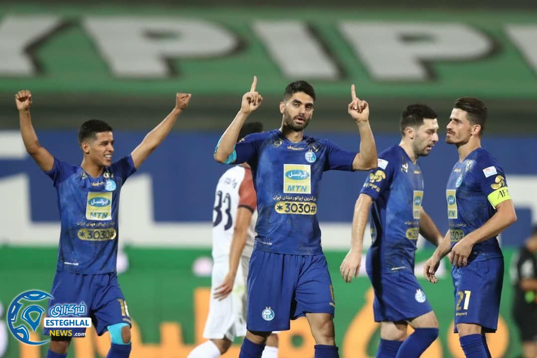 دیدار استقلال و پیکان