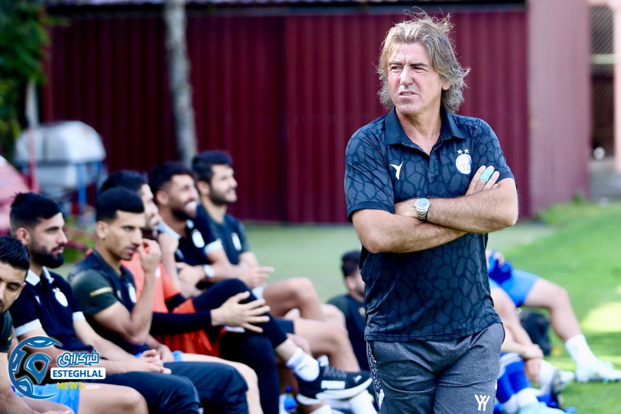 تیم فوتبال استقلال