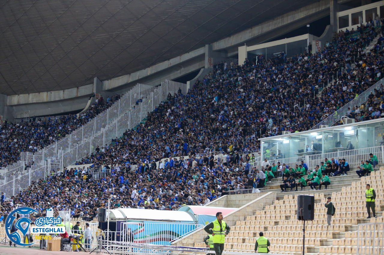 حواشی دیدار چادرملو و استقلال