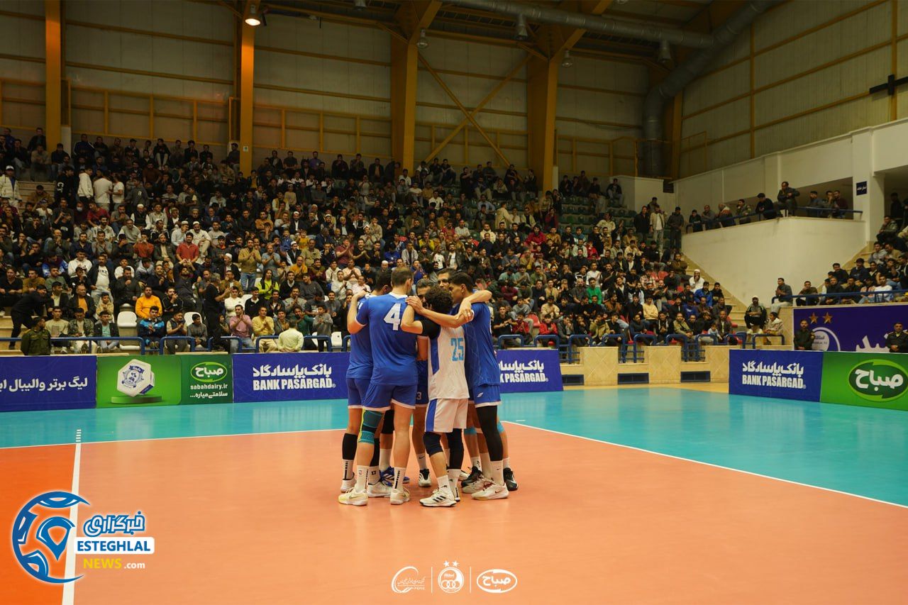 تییم والیبال استقلال گنبد