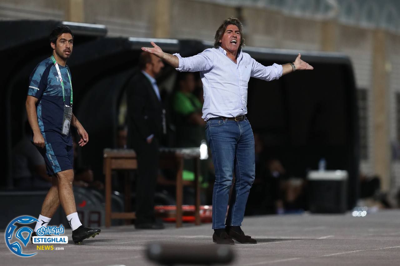 حواشی دیدار گل گهر و استقلال