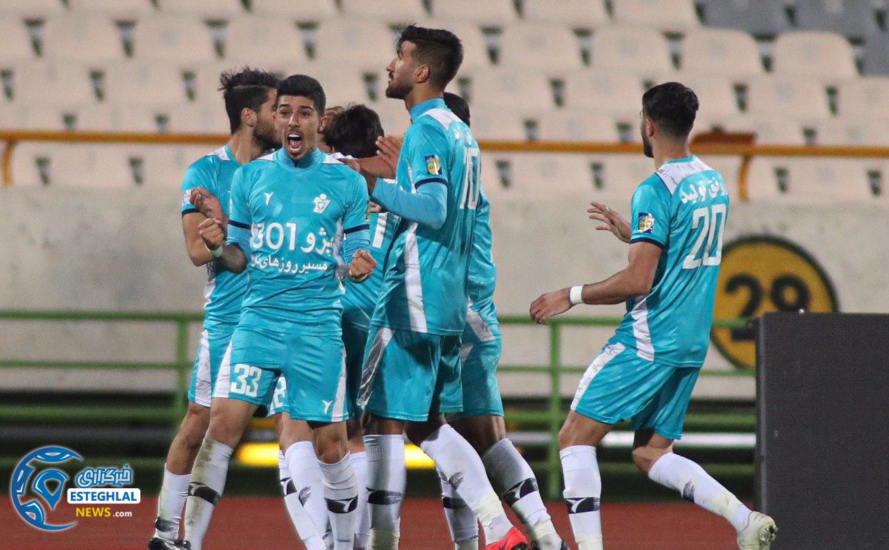 بازی پیکان و استقلال