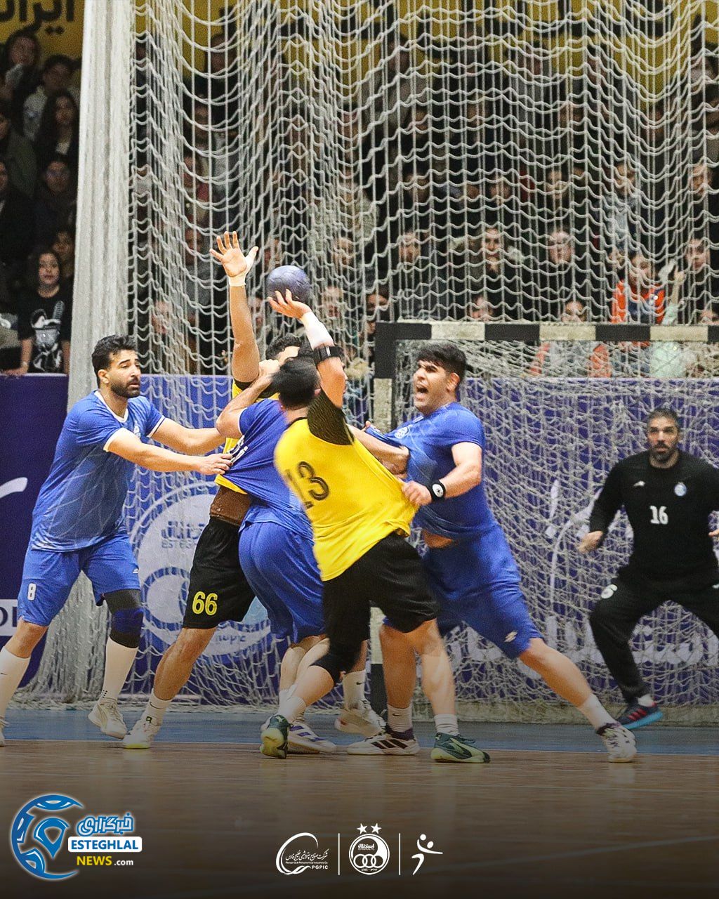 تیم هندبال استقلال کازرون