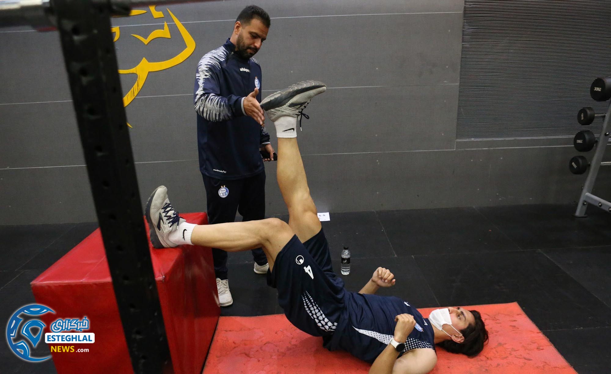 تمرین وزنه استقلال