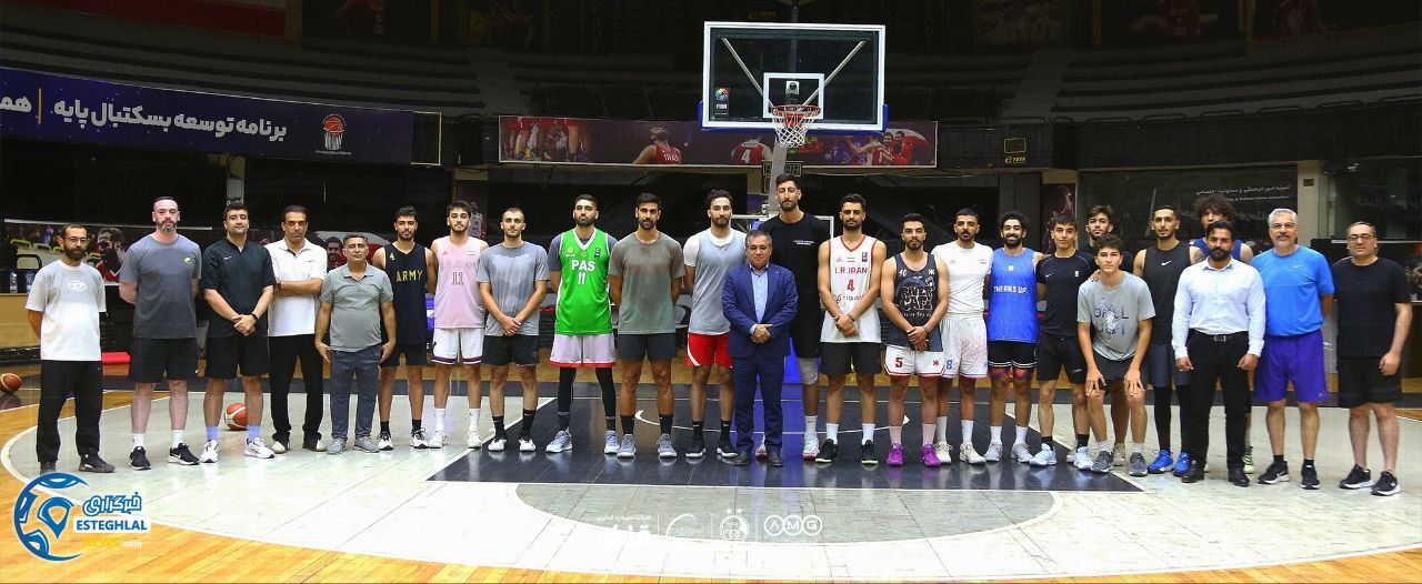 علی تاجرنیا 