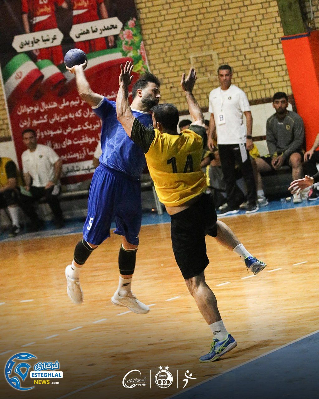 تیم هندبال استقلال کازرون