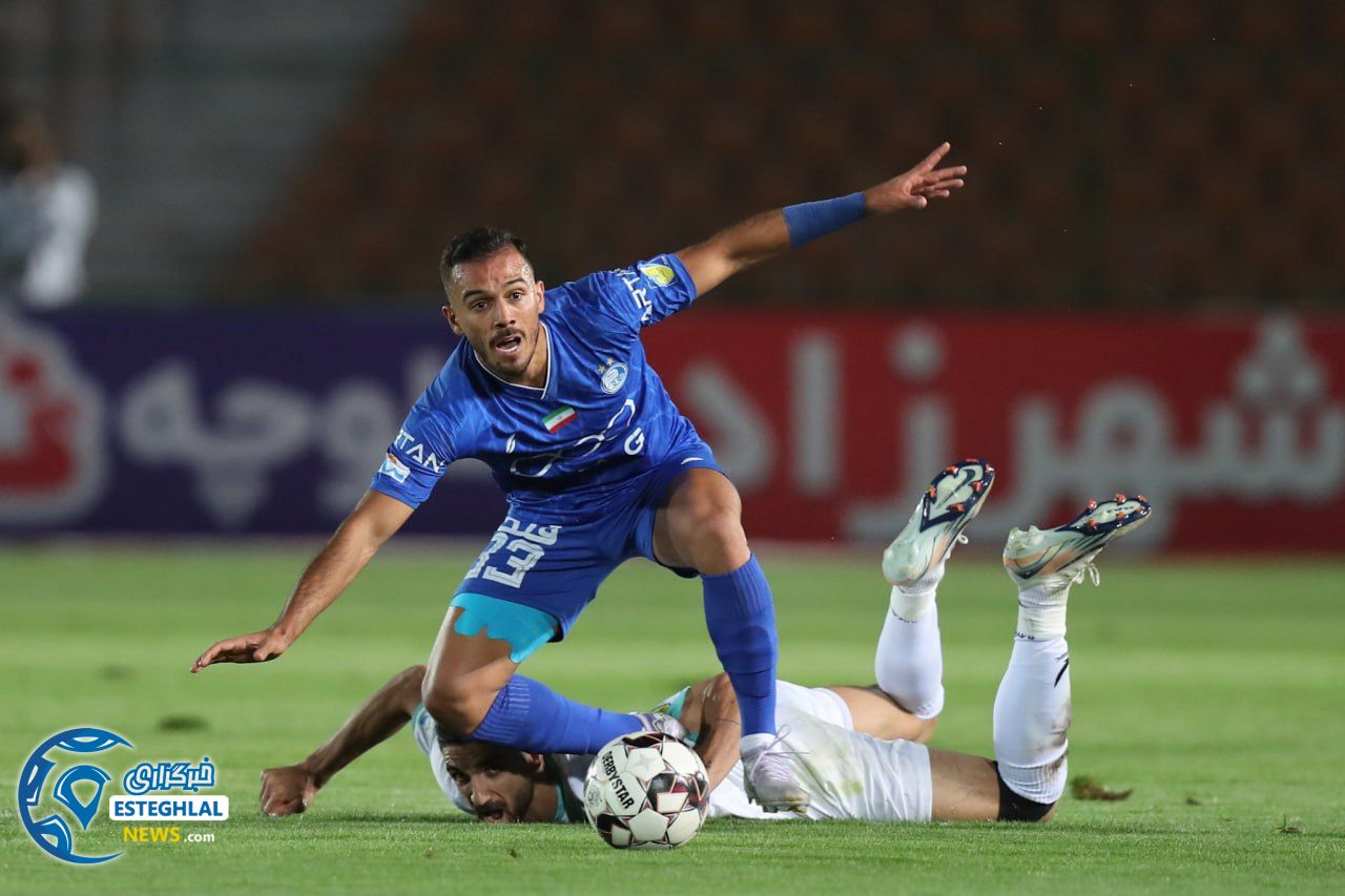 بازی استقلال و پیکان