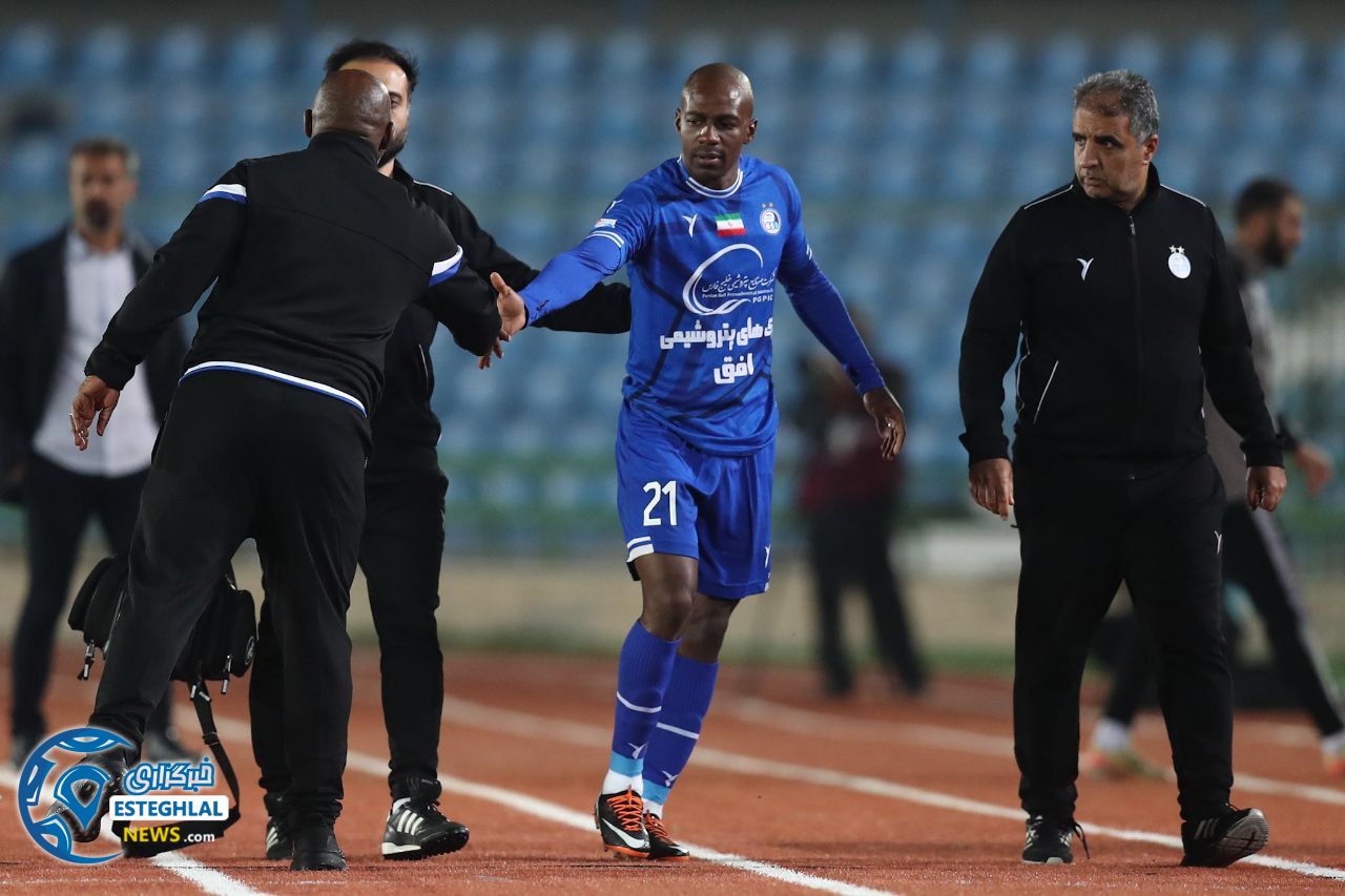 حواشی دیدار استقلال و مس رفسنجان