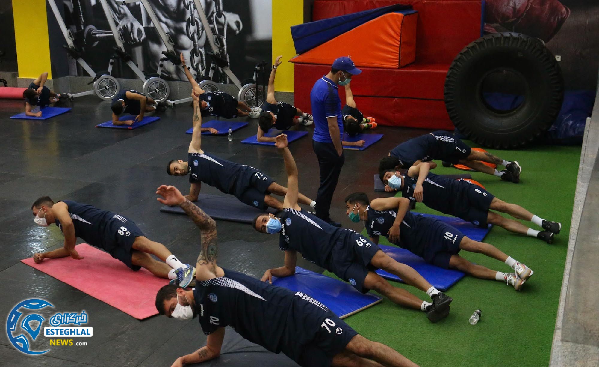 تمرین وزنه استقلال