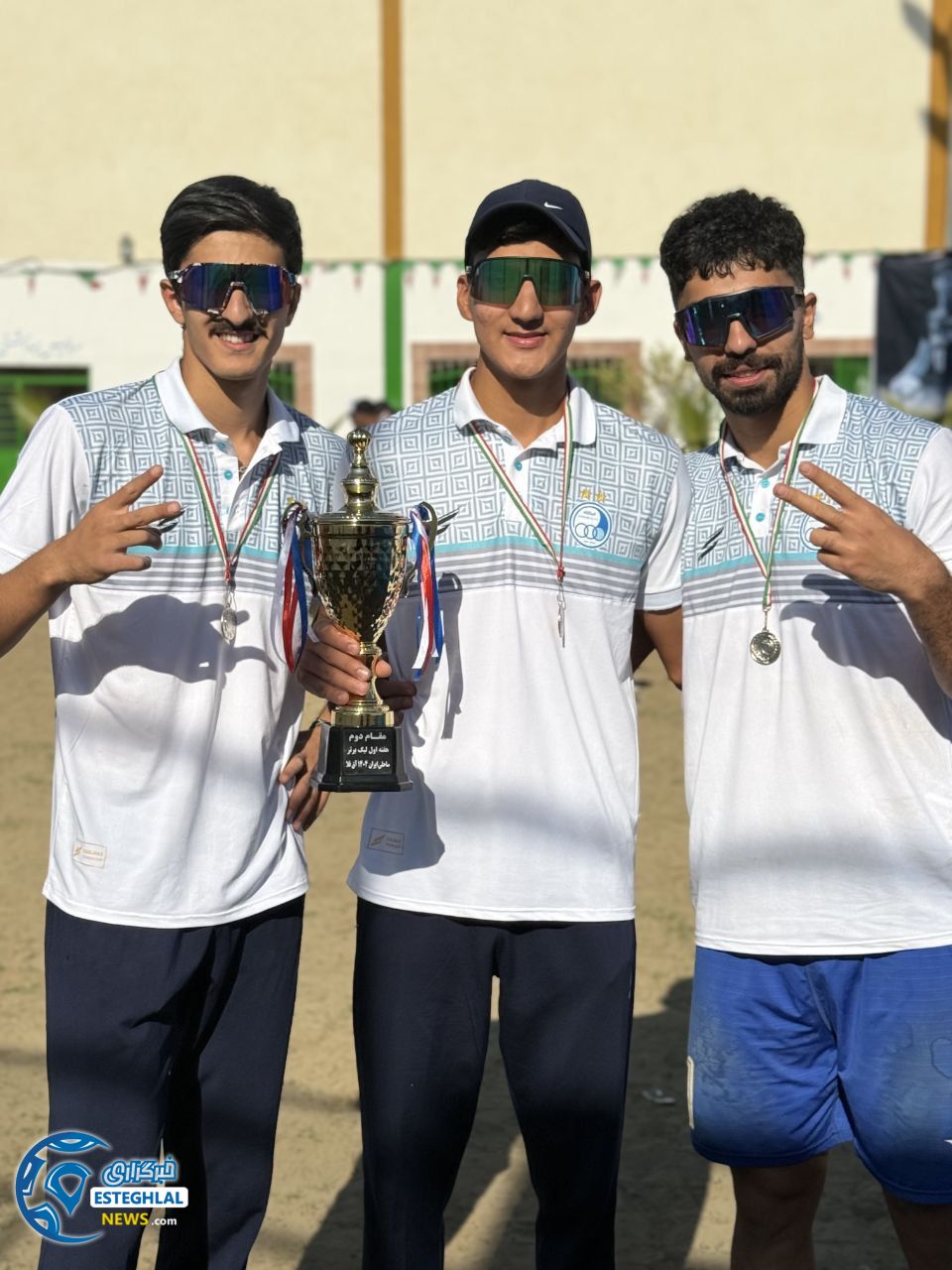 تیم والیبال ساحلی استقلال مشهد