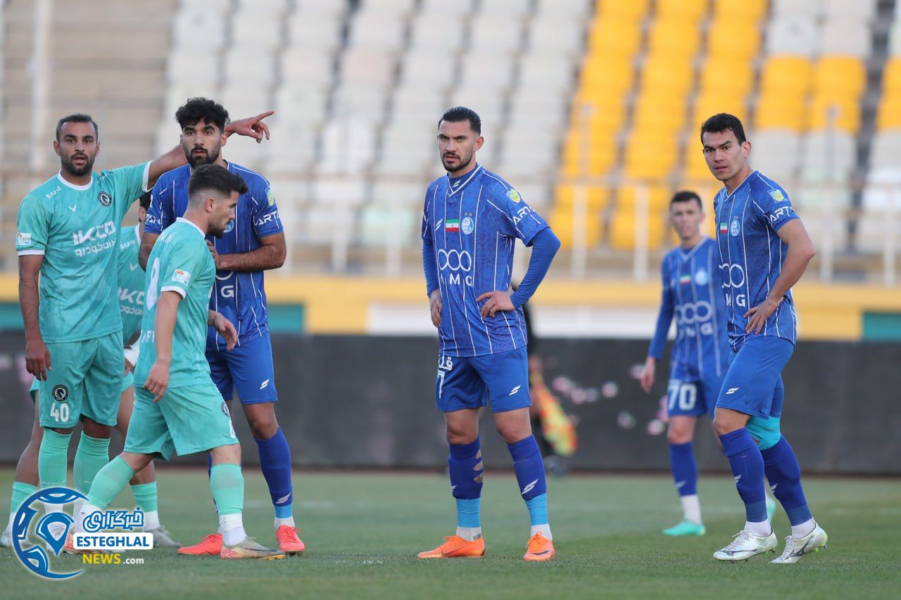 بازی پیکان و استقلال 