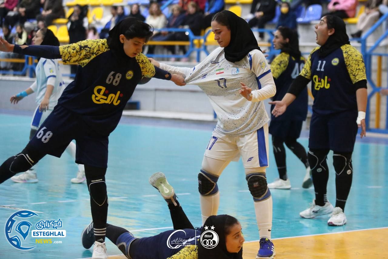 تیم هندبال بانوان استقلال