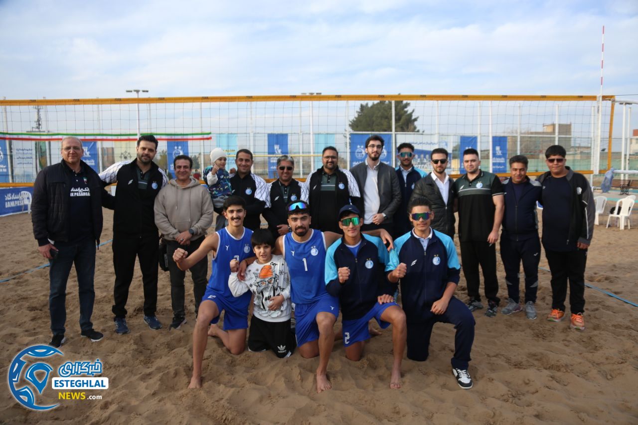 تیم والیبال ساحلی استقلال مشهد