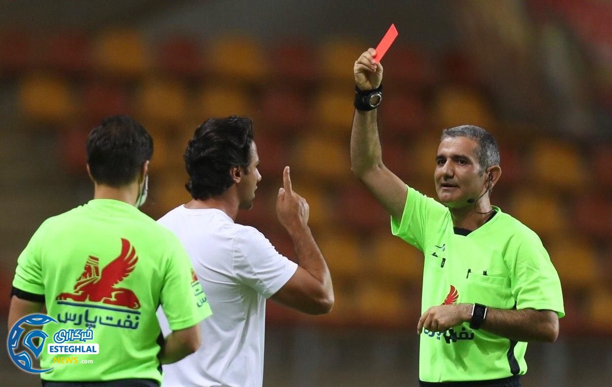 دیدار فولاد و استقلال