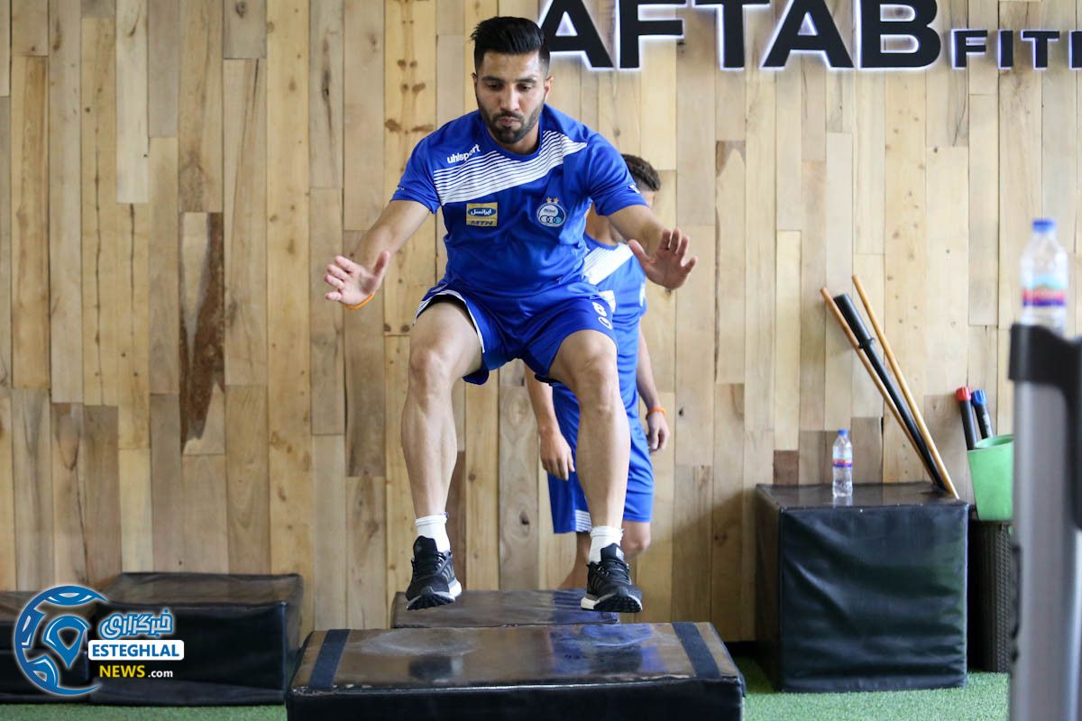 تمرین وزنه استقلال