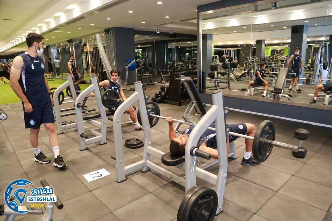 تمرین استقلالی ها