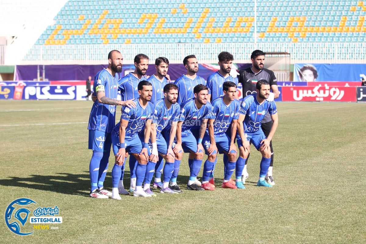 بازی فولاد هرمزگان و استقلال 